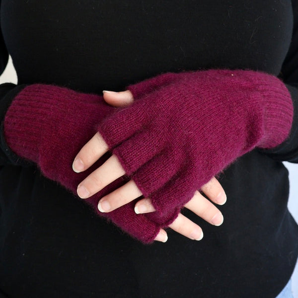 All The Love Fingerless Gloves in Burgundy Wine