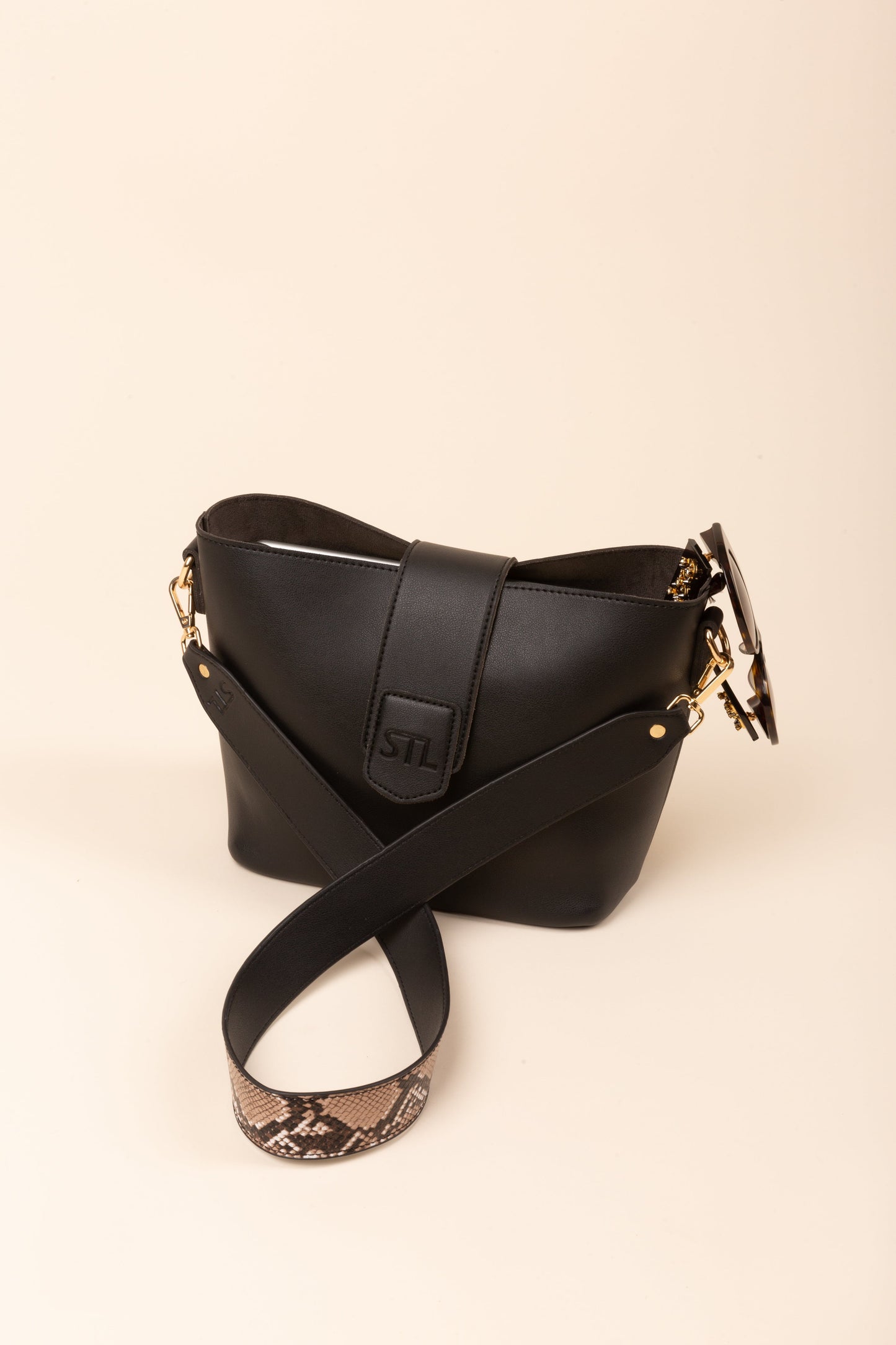 Handbag Vegan Leather Chloe - Black Strap The Label 