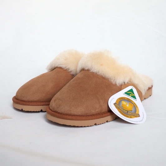 Sheepskin Women's UGG Scuff